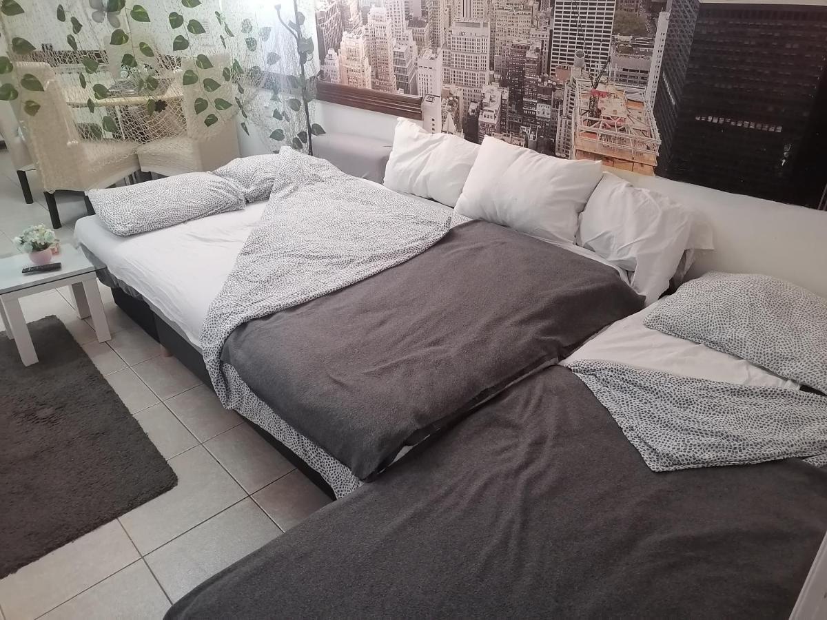 Low Cost Apartment Belgrád Kültér fotó